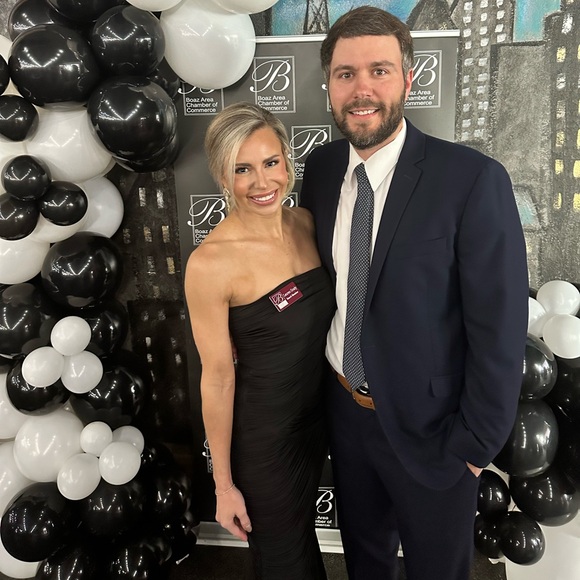 Meet your Posher, Lauren - Picture 9 of 15